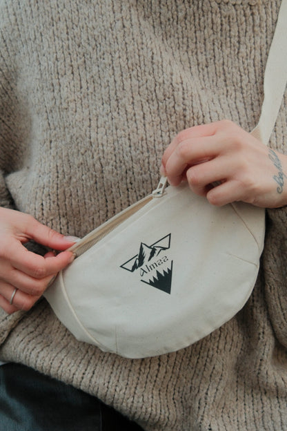 Almaa Fanny Pack